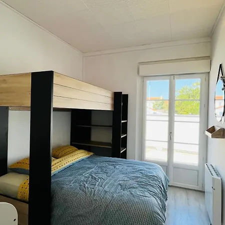 Maison Hirondelles, Piscine Et Foret *