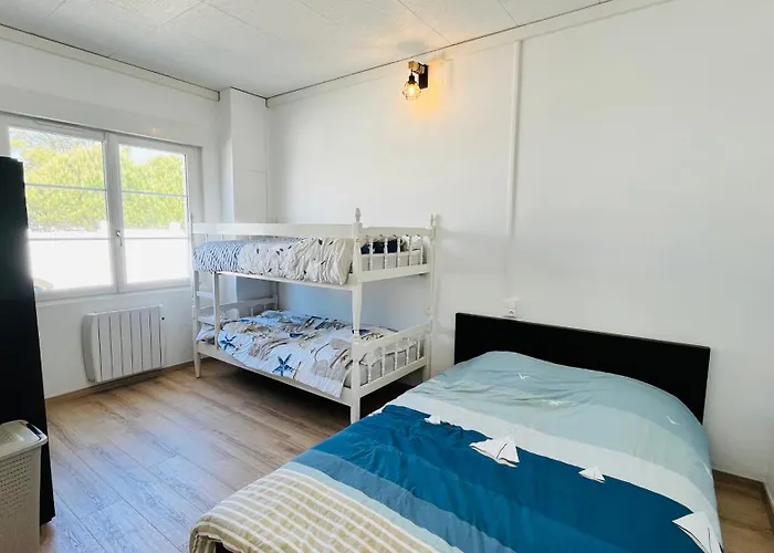 펜션 Maison Hirondelles, Piscine Et Foret 생장드몽