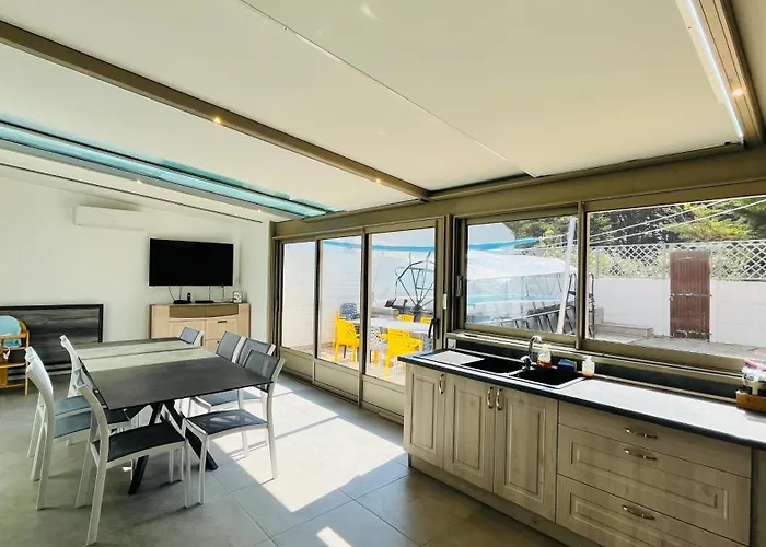 펜션 Maison Hirondelles, Piscine Et Foret 생장드몽