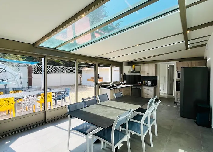 Maison Hirondelles, Piscine Et Foret *