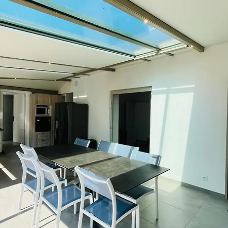 別荘 Maison Hirondelles, Piscine Et Foret