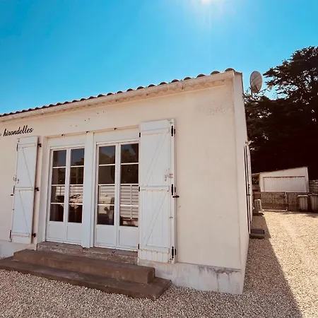 Maison Hirondelles, Piscine Et Foret *