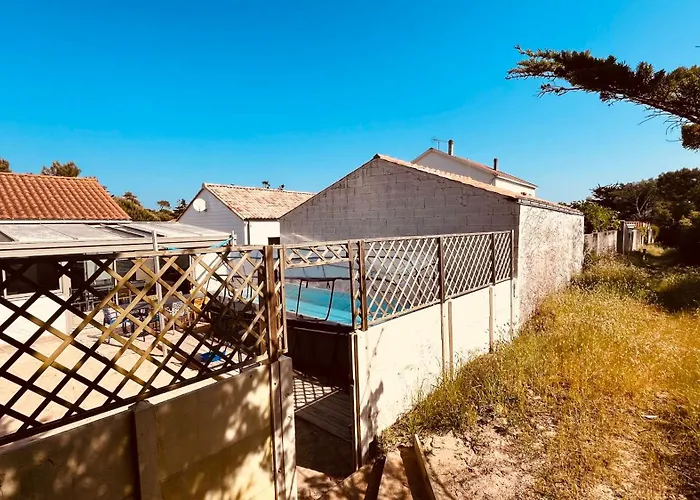 Casa de Férias Maison Hirondelles, Piscine Et Forêt *