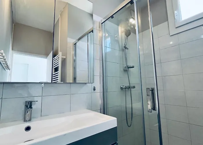 Maison Hirondelles, Piscine Et Forêt Casa de Férias